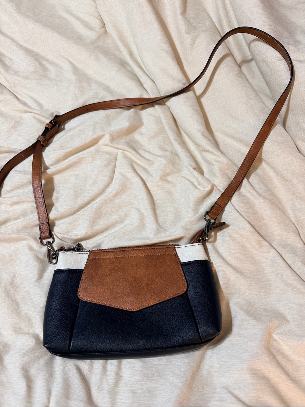 Women’s Two-Tone Crossbody Bag in Black, Brown & White